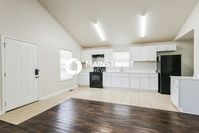 Building Photo - 3 Bedroom Pet-Friendly Home in Louisville,...