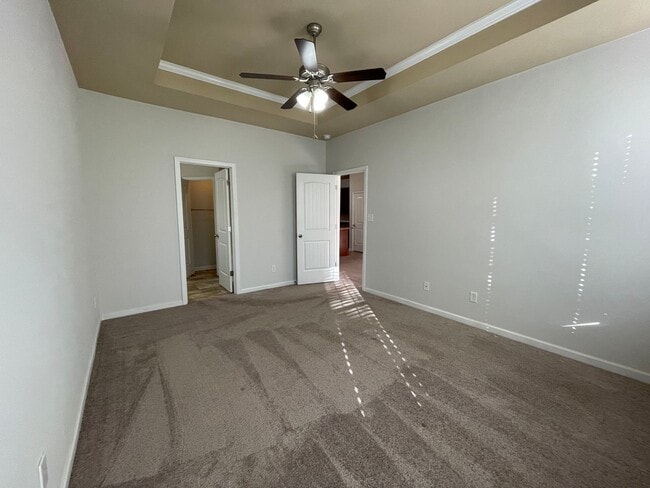 Building Photo - Low Maintenance, 2 Bedroom, 2 Bath Townhom...