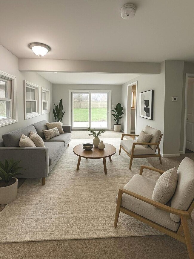 Building Photo - 2209 Douglas Ave