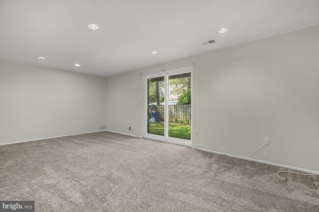 Building Photo - 10738 Bridlerein Terrace