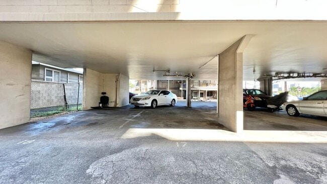 Building Photo - 2712 Waiaka Rd