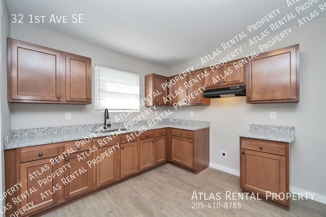 Building Photo - 32 1st Ave SE