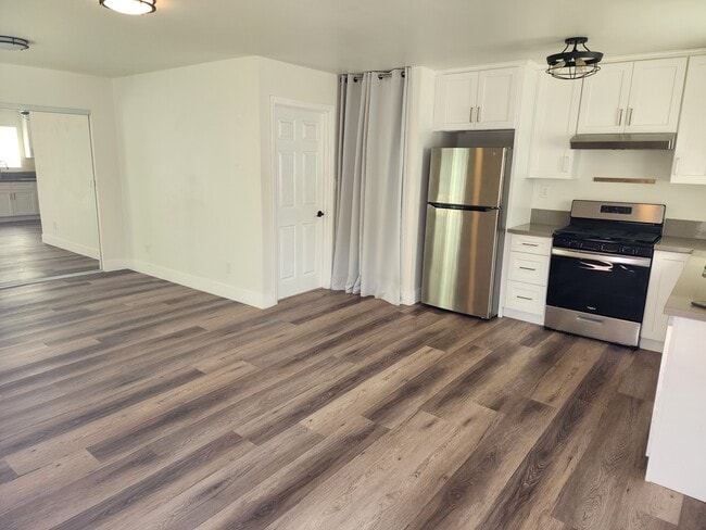 Building Photo - 19113 Bessemer St