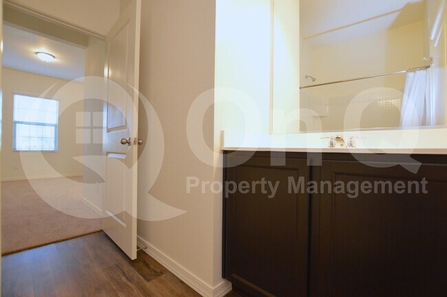 Building Photo - 473 W Mammoth Cave Dr