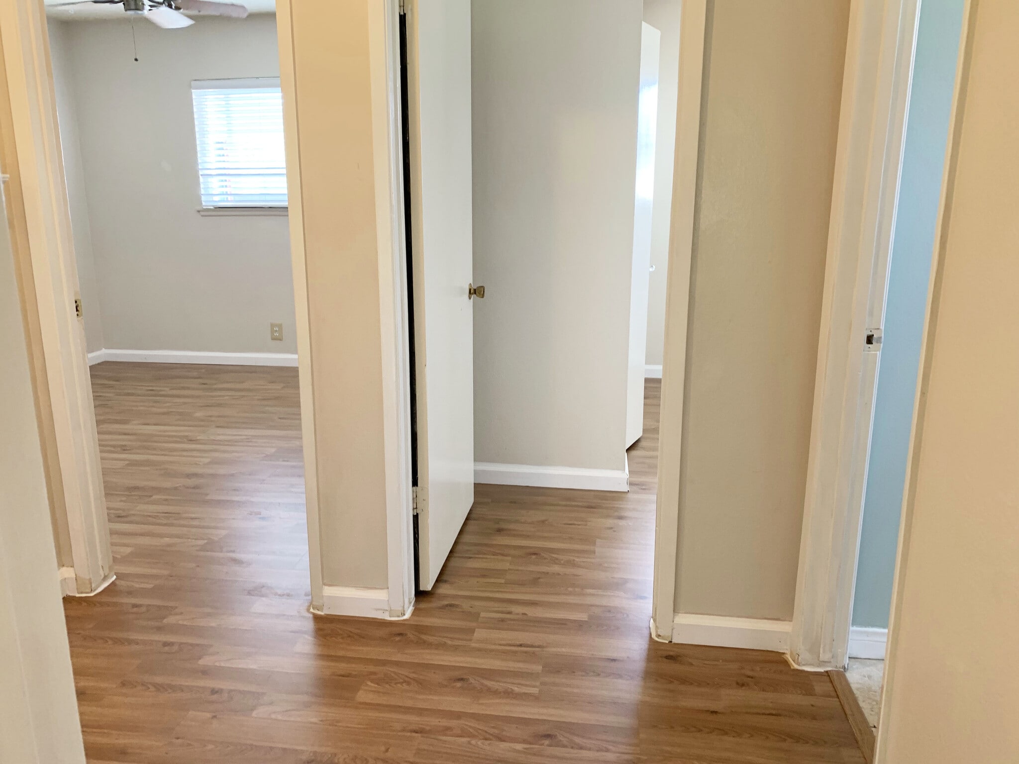 Building Photo - 9687 Azalea Cir