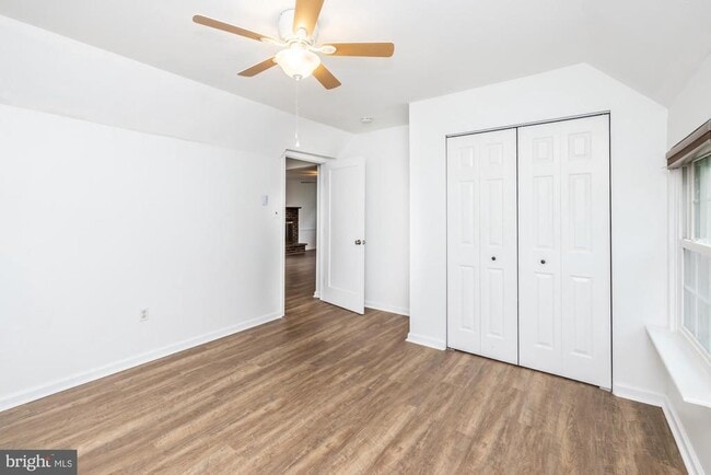 Building Photo - 405 Edgewood Ave