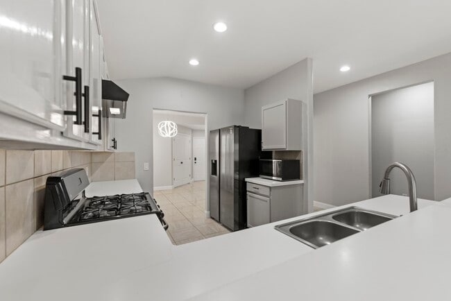 Building Photo - 14138 Concord Meadow Ln