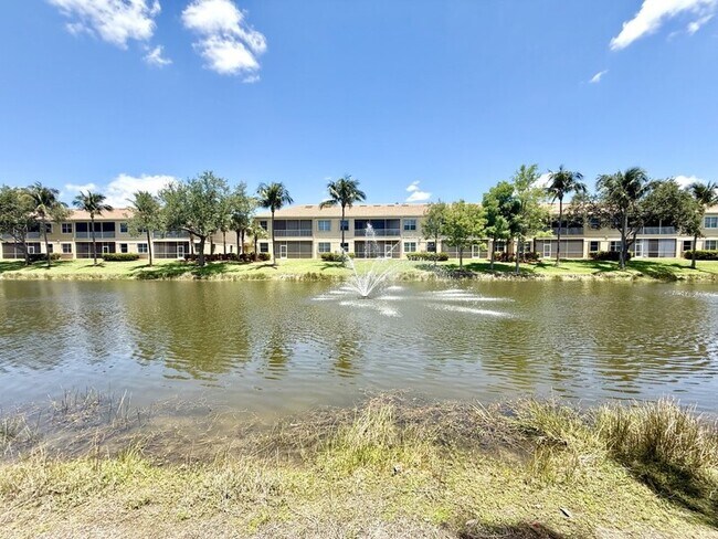Building Photo - 6081 Jonathans Bay Cir