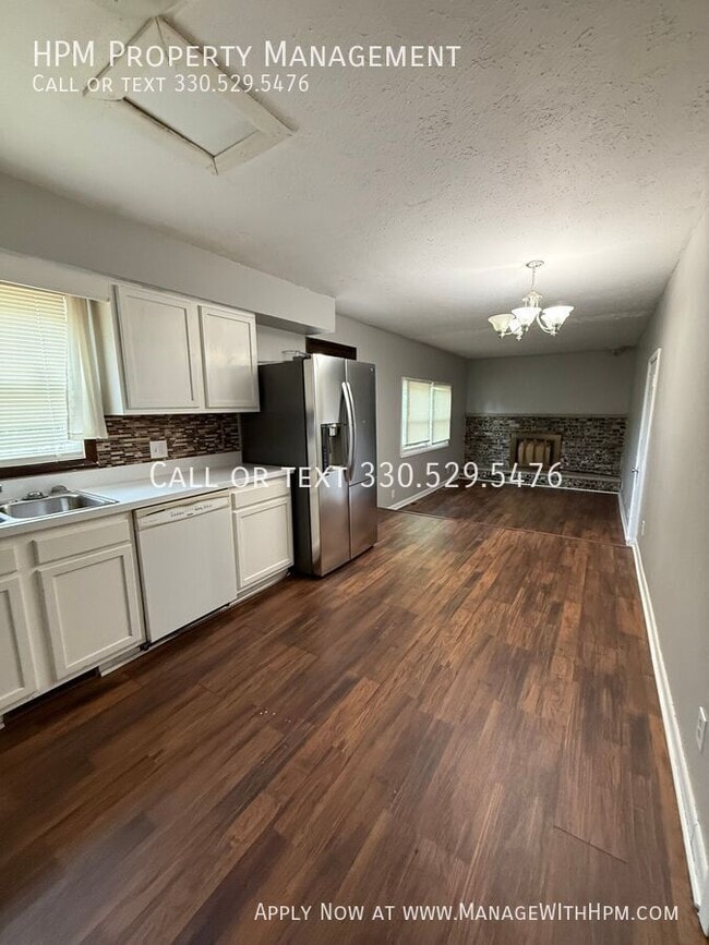 Building Photo - 6576 Ravenwood Ave NW