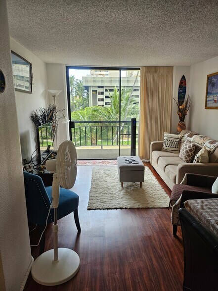 Building Photo - 440 Seaside Ave