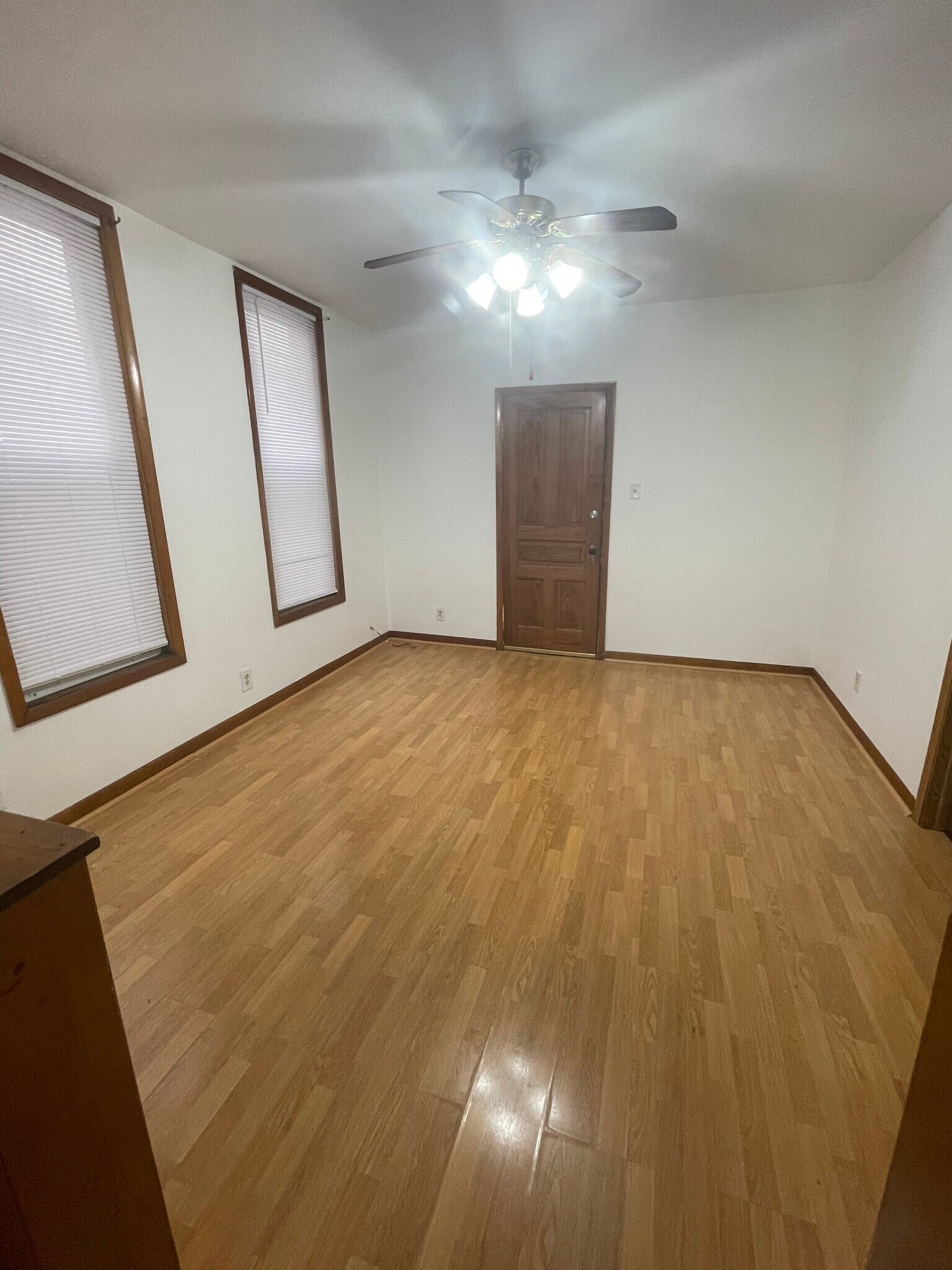 Living room - 3153 S Emerald Ave