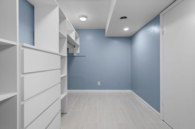 Building Photo - 9434 Neal Rd