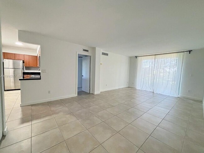 Building Photo - 680 NE 64th St