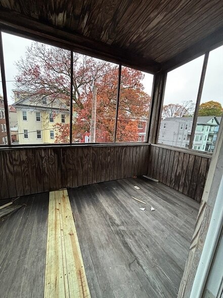 Building Photo - 46 Evelyn St