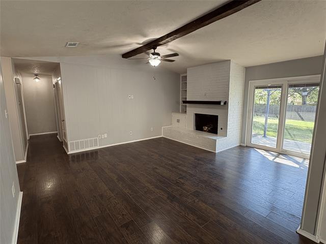 Building Photo - 2402 Leslie St