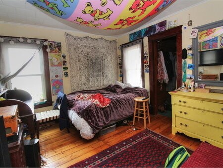 Building Photo - 374 North St