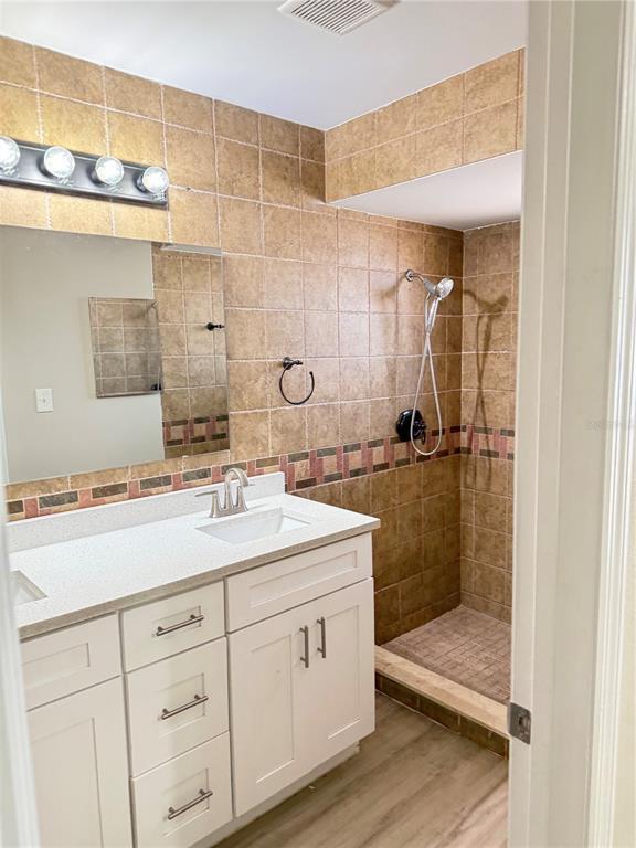 Building Photo - 1545 Wyman Cir