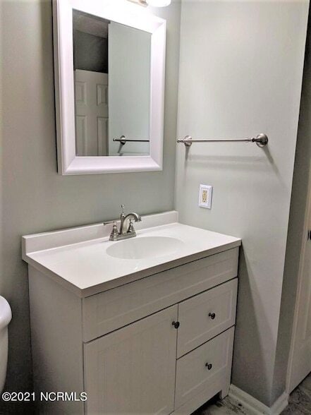 Building Photo - 1410 Monticello Dr