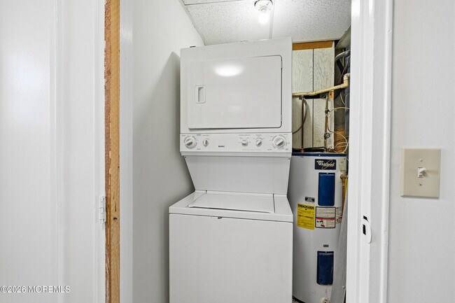 Building Photo - 448 Ocean Ave N