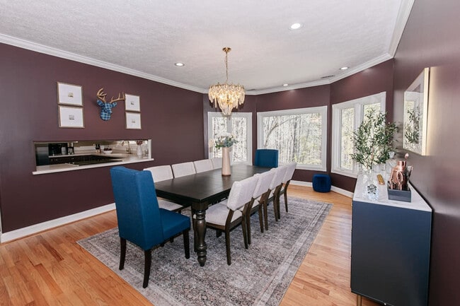 Building Photo - 33 Pinners Ln