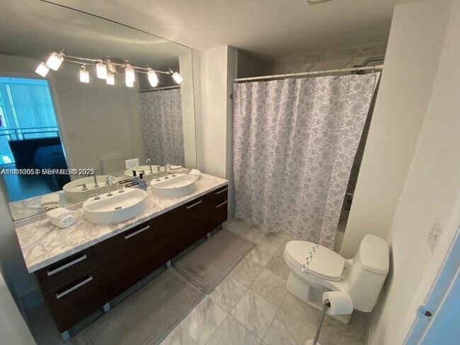 Building Photo - 244 Biscayne Blvd