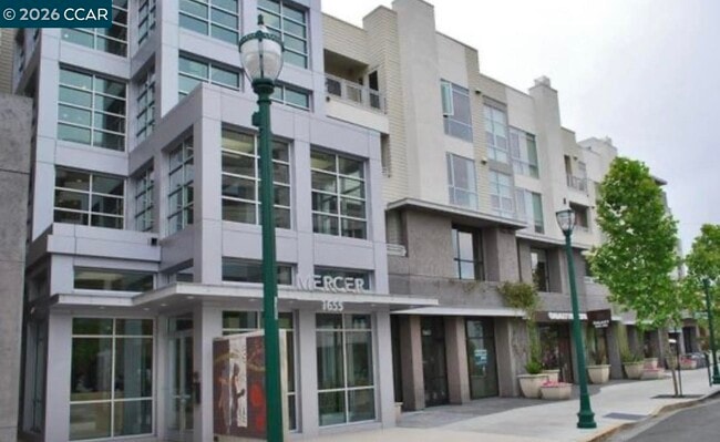 Building Photo - 1655 N California Blvd