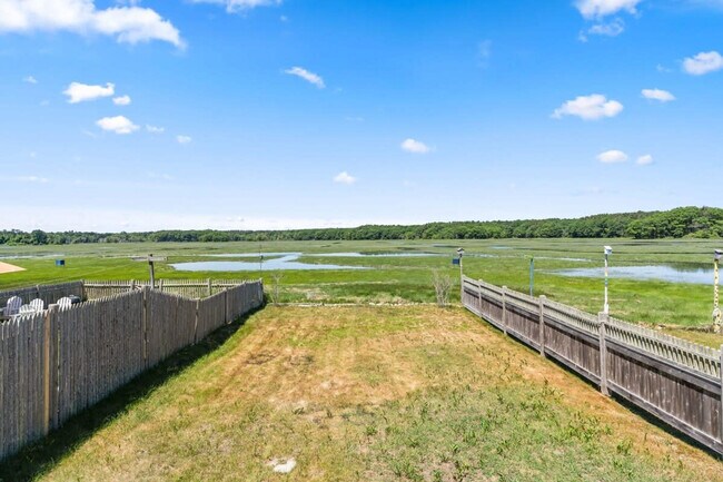 Building Photo - 1611 NH-1A