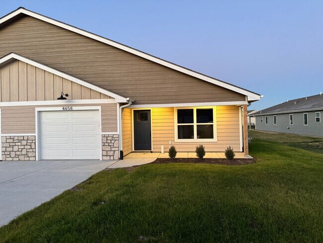 Primary Photo - Brand New 3 Bed 2 Bath in East Manhattan, KS!