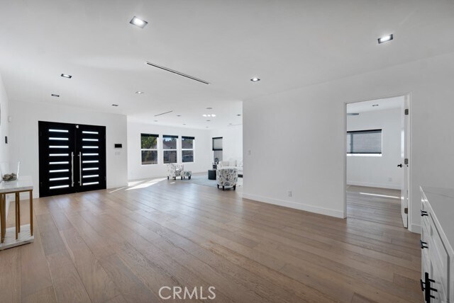 Building Photo - 4941 Hesperia Ave