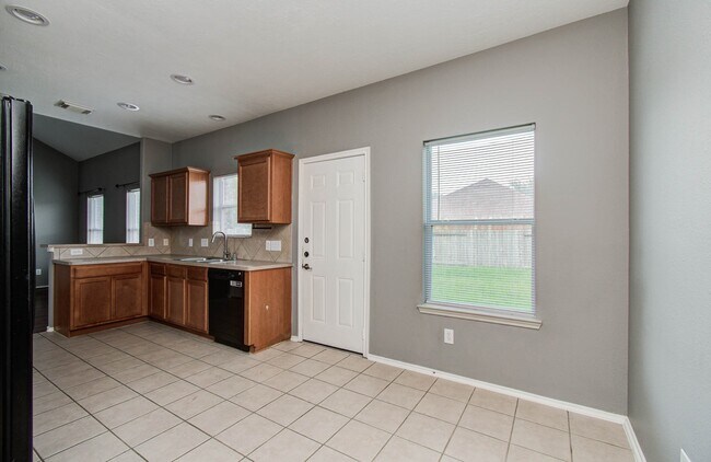 Building Photo - 14034 Chelseahurst Ln