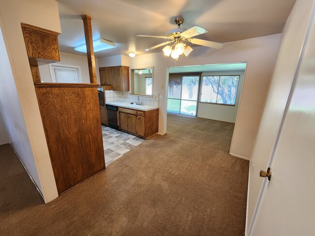 Building Photo - 5604 Indian Wells Ave