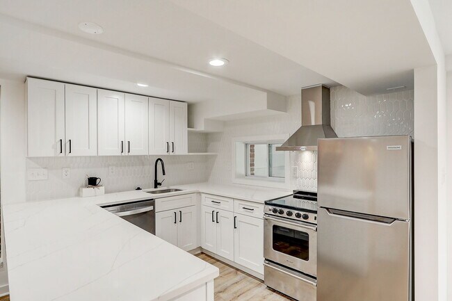 Building Photo - 1513 Allison St NW