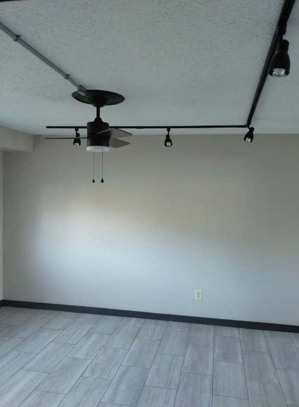 Building Photo - 12001 Tarragon Rd