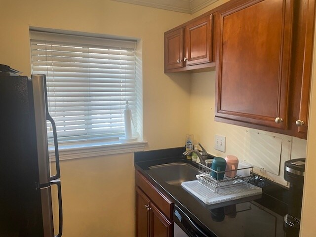 Building Photo - 820 B S Washington St