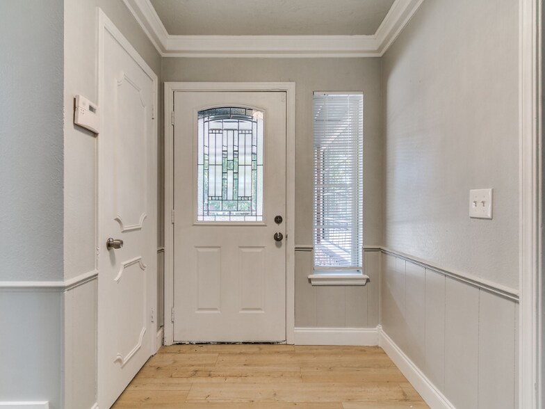 Building Photo - 7625 NW 26th St