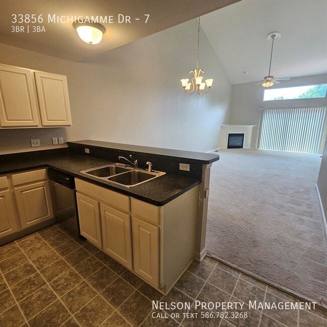 Building Photo - 33856 Michigamme Dr