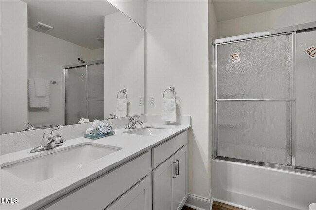 Building Photo - 74 Amaryllis Ln