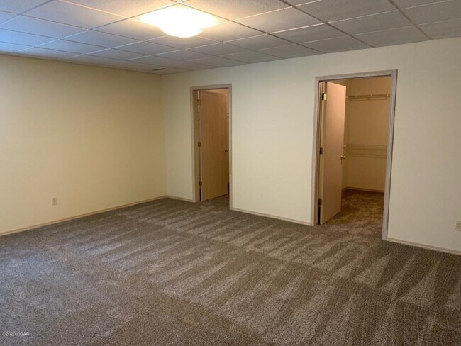 Building Photo - 1612 Mayberry Dr