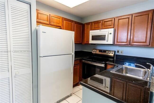 Building Photo - 14913 SW 104th St