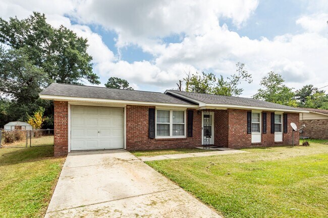 Building Photo - 4446 Farmwood St