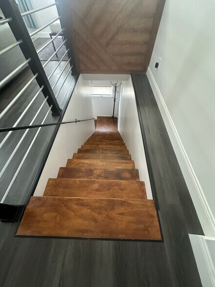 Stairwell - 27 Mill St