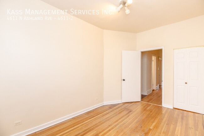 Building Photo - 4611 N Ashland Ave