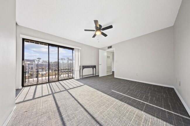 Building Photo - 2920 Pecan Ave