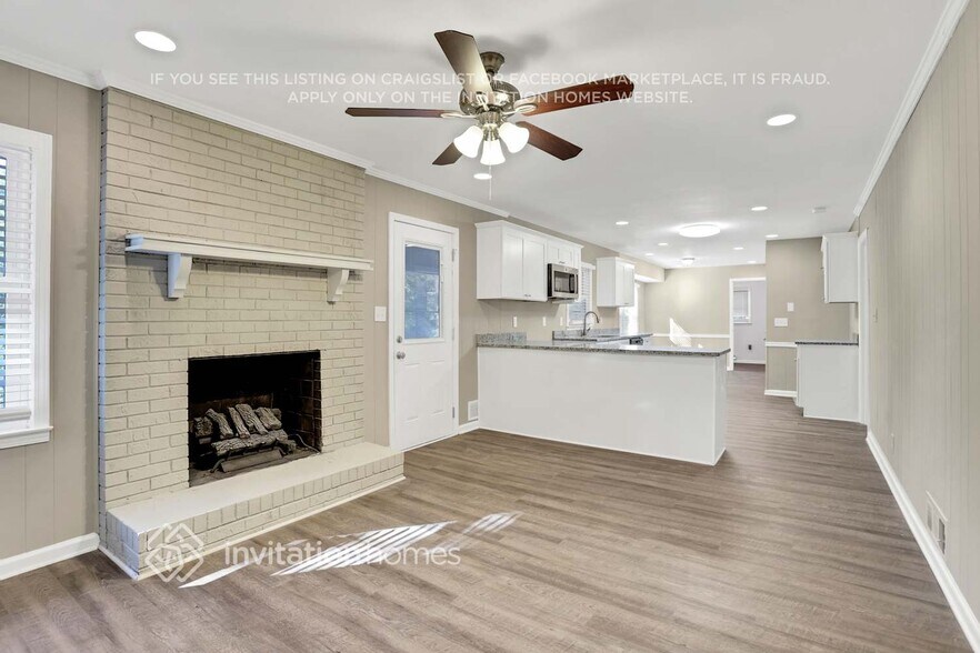 Building Photo - 6679 Chaparral Dr