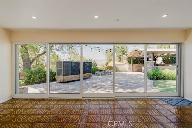 Building Photo - 7305 Verdugo Crestline Dr