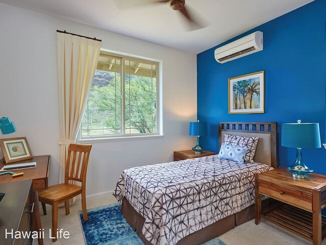 Building Photo - 4 br, 2.5 bath House - 84-88 Maiola St #47