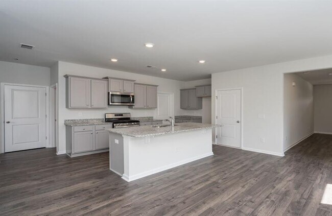 Building Photo - 568 Turpentine Trl