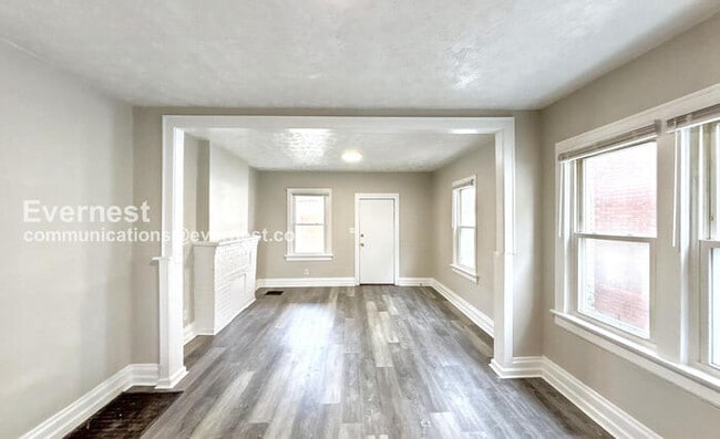 Building Photo - 2545 Sullivant Ave