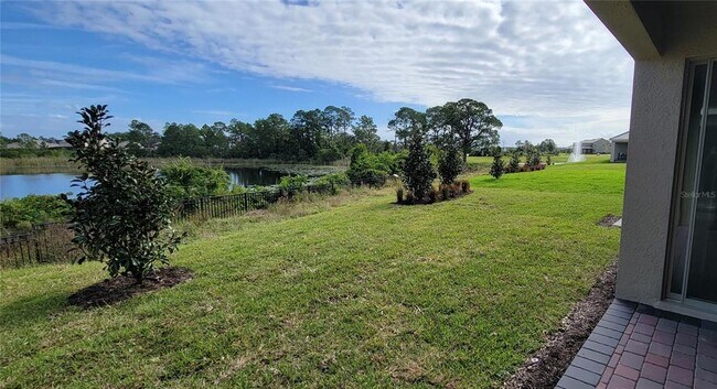 Building Photo - 9753 Lost Creek Dr