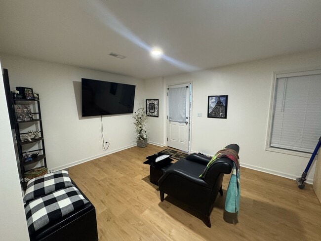 Building Photo - 4113 Mimosa View Dr